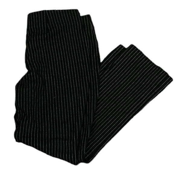 Chico’s Pull On Black Pin Stripe Pant Women’s Size 0.5P / 6P Slimming Stretch - Picture 4 of 6